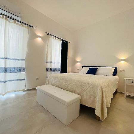 Via Giardini Rooms Виласимиус Екстериор снимка